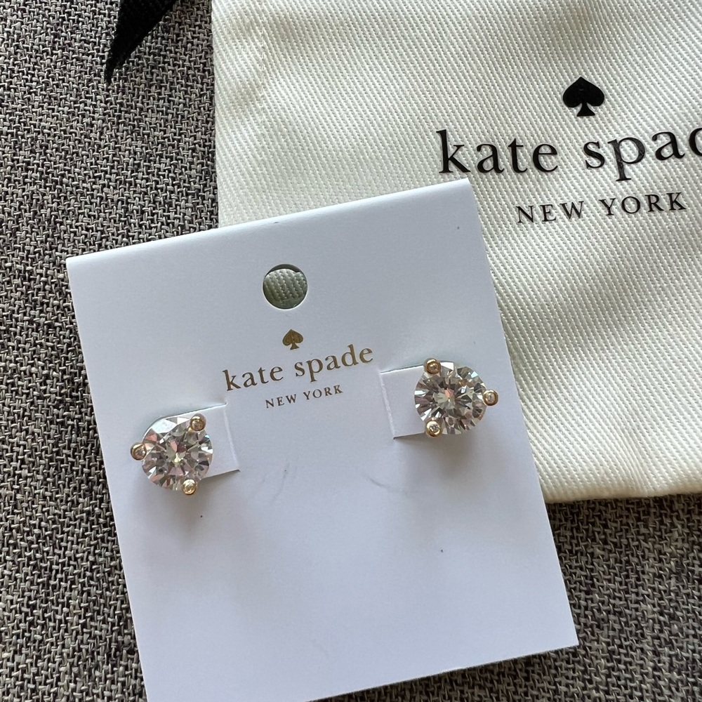 Kate Spade - Shiny Stud Earrings.